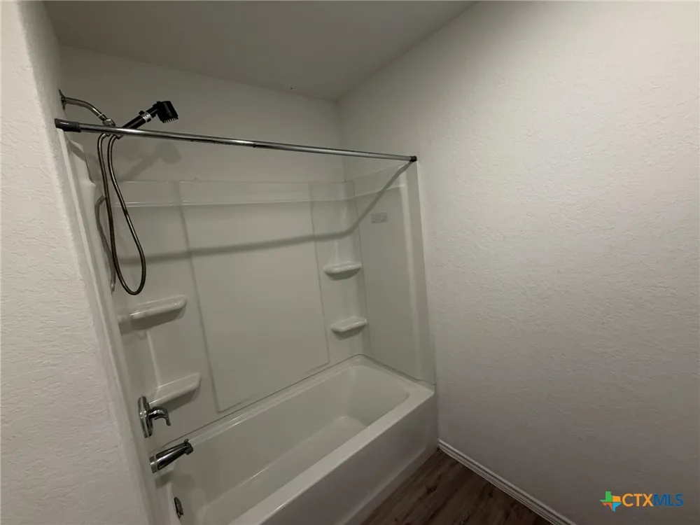 5938 Antonio Place Seguin, TX 78155