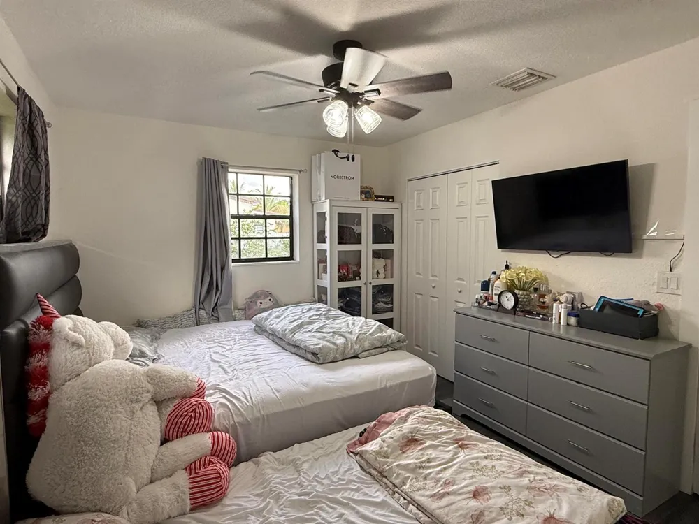 761 NW 183RD DRIVE Miami Gardens, FL 33169