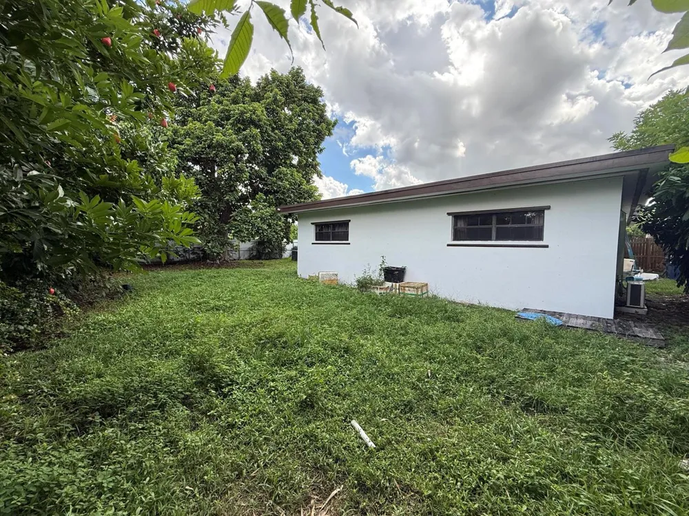 761 NW 183RD DRIVE Miami Gardens, FL 33169