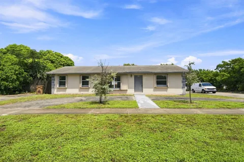 399 SW 14TH STREET