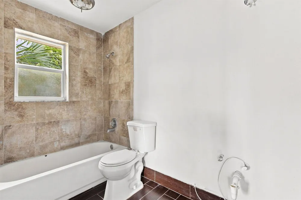 399 SW 14TH STREET Deerfield Beach, FL 33441