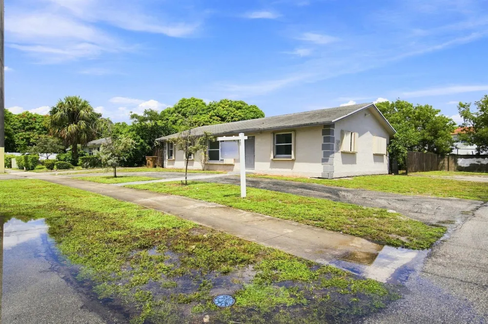399 SW 14TH STREET Deerfield Beach, FL 33441
