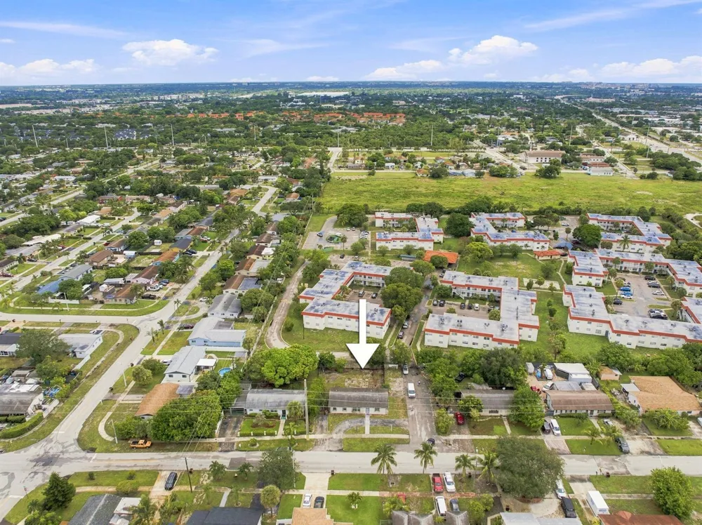 399 SW 14TH STREET Deerfield Beach, FL 33441