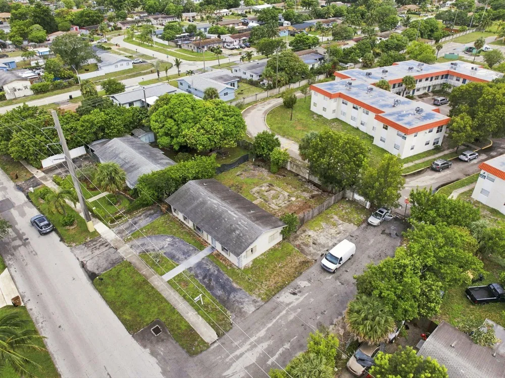 399 SW 14TH STREET Deerfield Beach, FL 33441