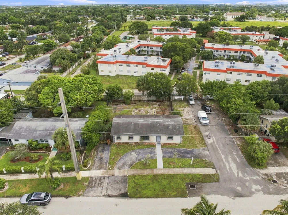 399 SW 14TH STREET Deerfield Beach, FL 33441