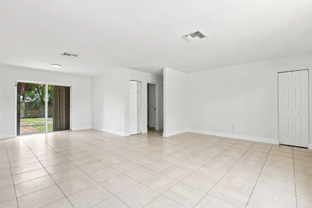399 SW 14TH STREET Deerfield Beach, FL 33441