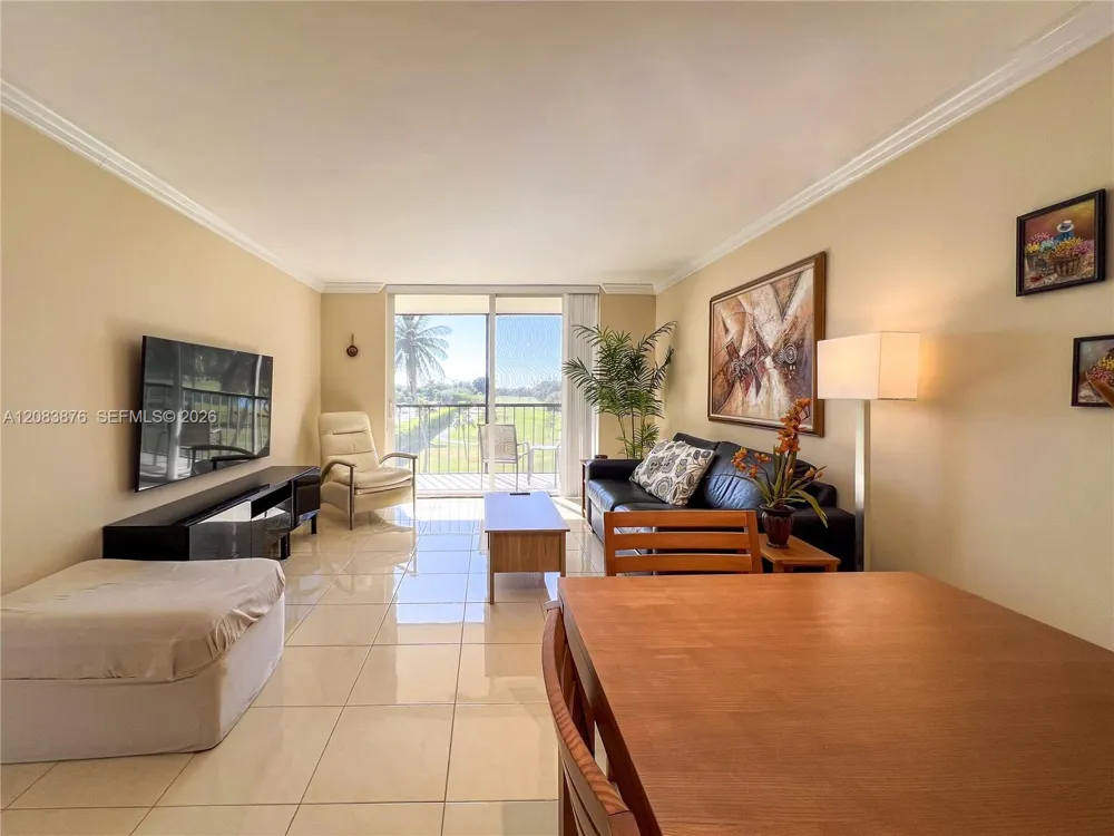 8900 Washington Blvd #401A Pembroke Pines, FL 33025