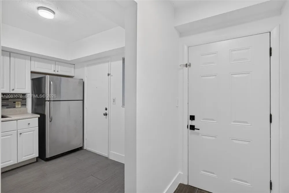 1939 Jefferson St #204 Hollywood, FL 33020