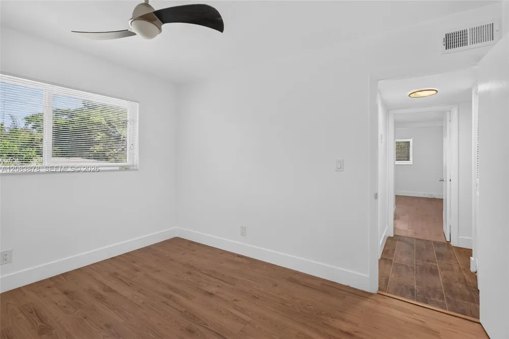 1939 Jefferson St #204 Hollywood, FL 33020