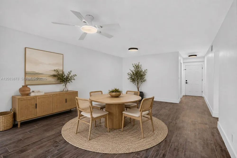 1939 Jefferson St #204 Hollywood, FL 33020