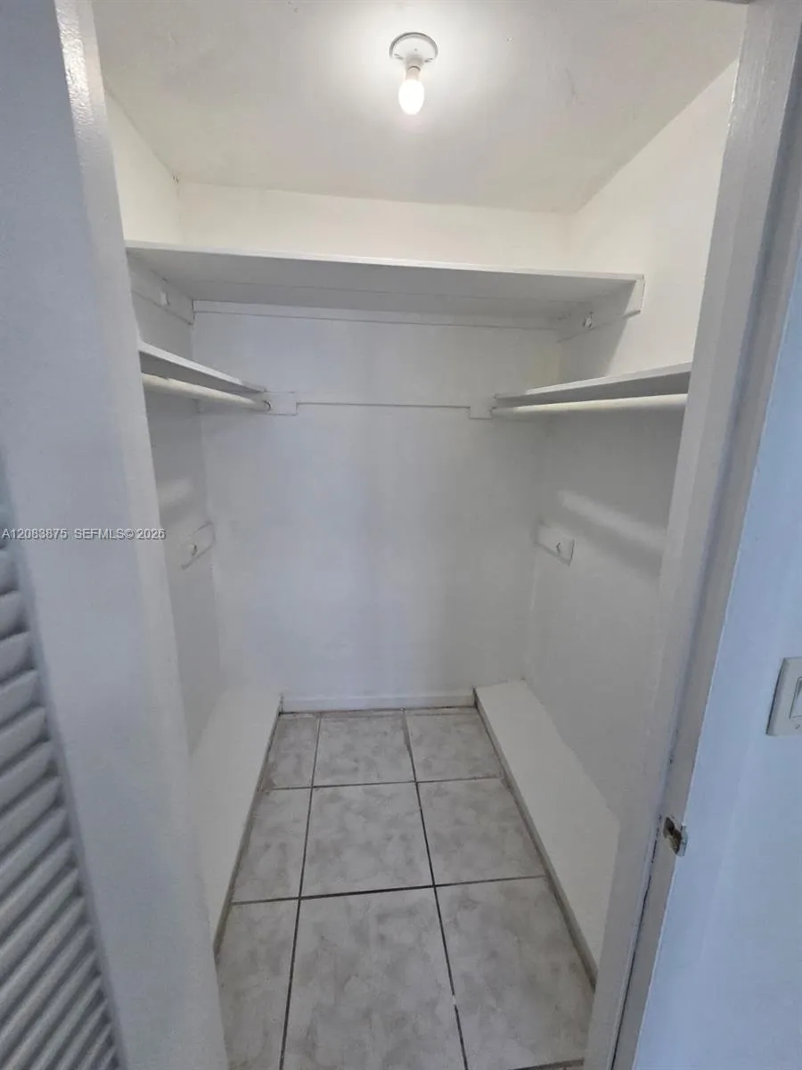 1885 NE 121st St #8 North Miami, FL 33181