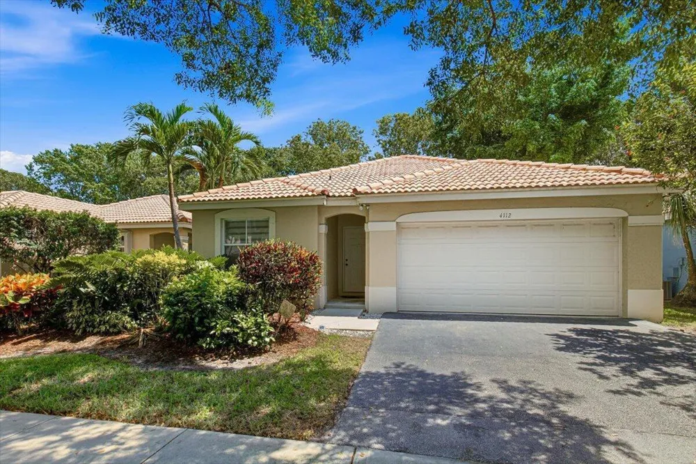 4112 Pine Ridge Lane Weston, FL 33331