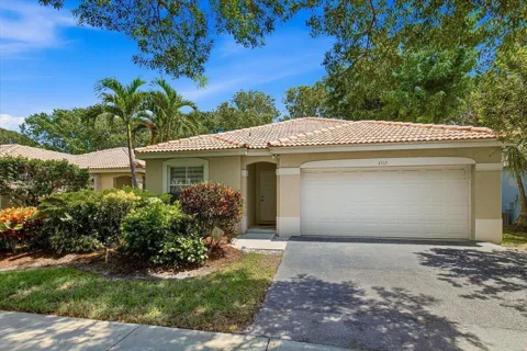 4112 Pine Ridge Lane