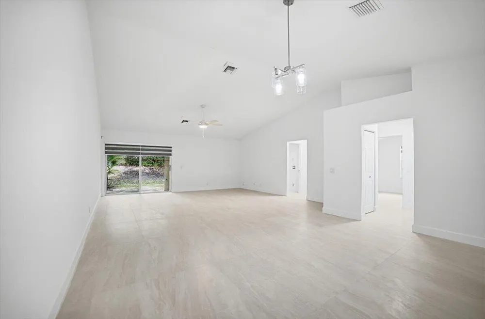 4112 Pine Ridge Lane Weston, FL 33331