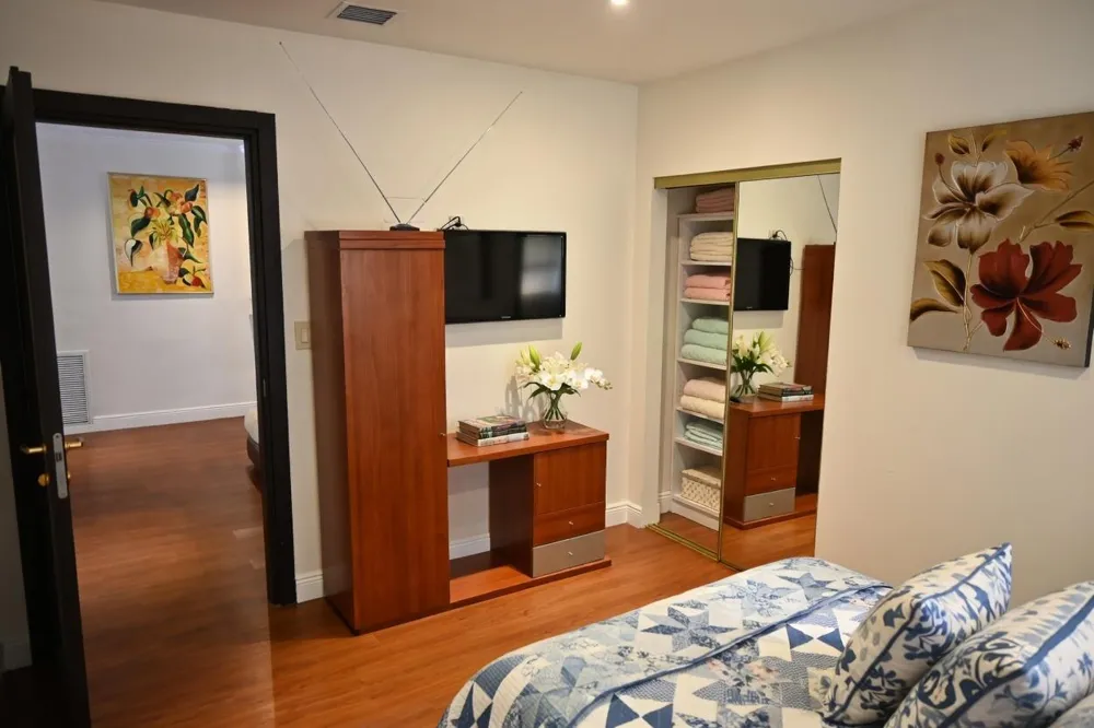 2418 VAN BUREN STREET Hollywood, FL 33020