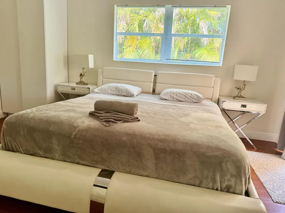 2418 VAN BUREN STREET Hollywood, FL 33020