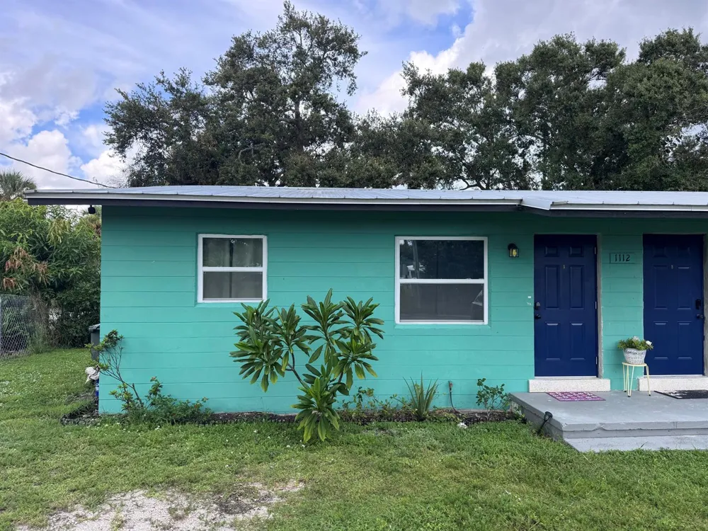 1112 AVENUE E #A Fort Pierce, FL 34950