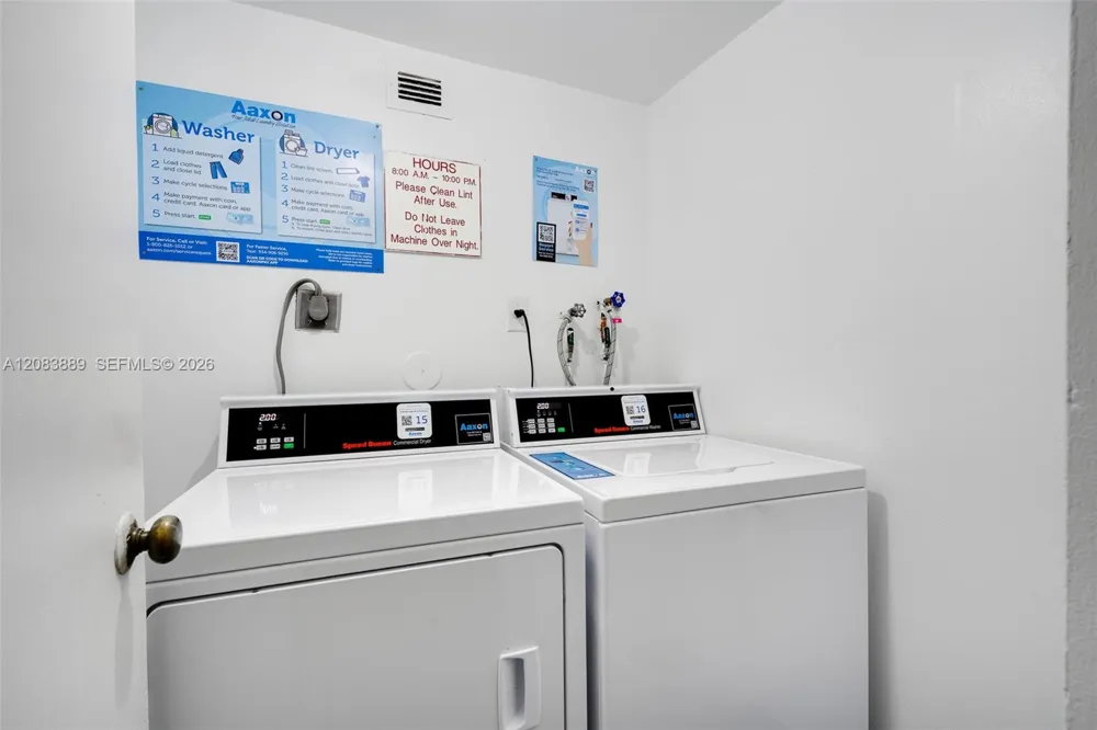 18071 Biscayne Blvd #PH04 & PH03 Aventura, FL 33160