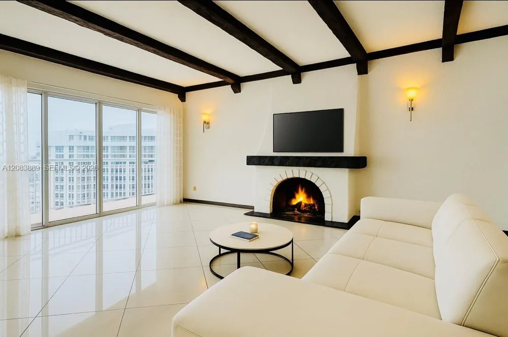 18071 Biscayne Blvd #PH04 & PH03 Aventura, FL 33160
