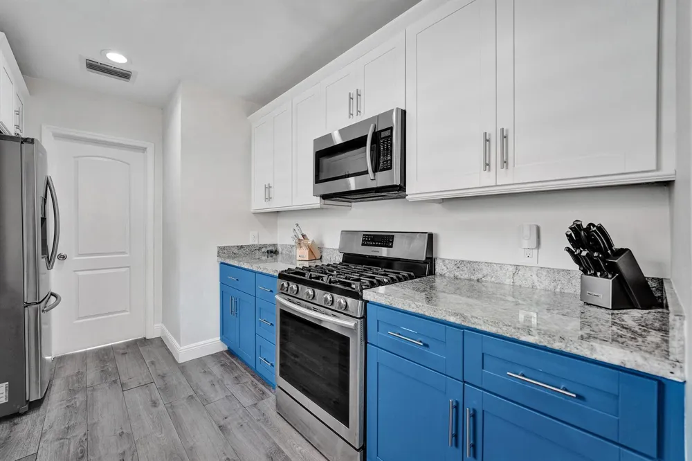 1535 HOLLYWOOD BOULEVARD Hollywood, FL 33020