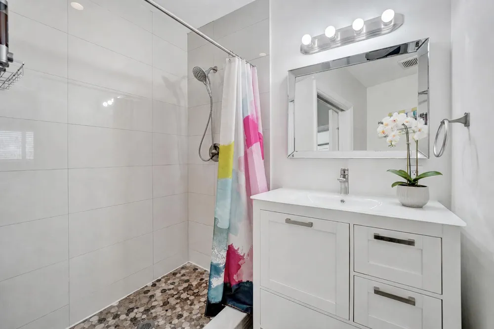 1535 HOLLYWOOD BOULEVARD Hollywood, FL 33020