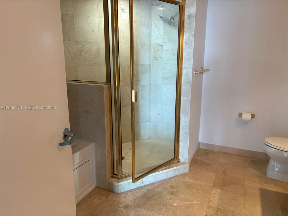 1800 Bayshore Dr #3601 Miami, FL 33132