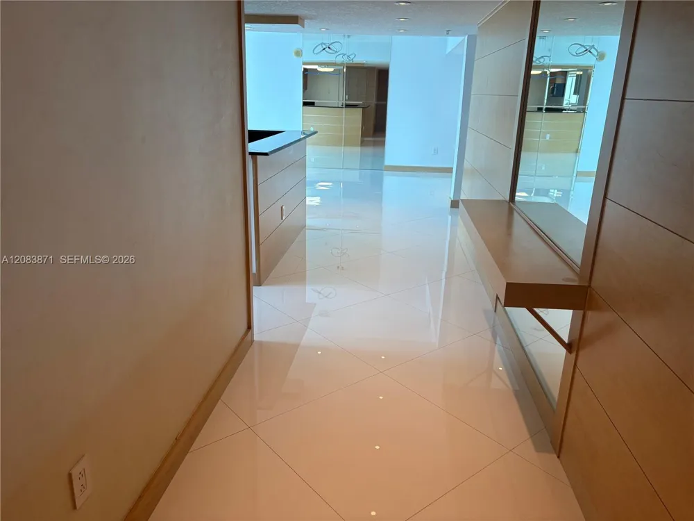 1800 Bayshore Dr #3601 Miami, FL 33132