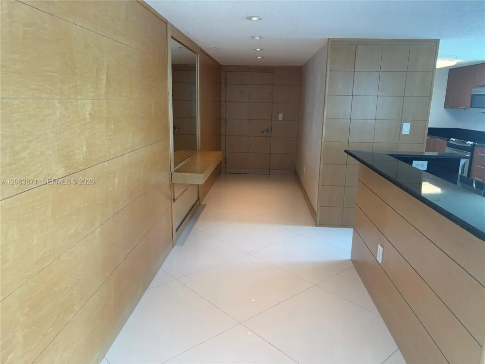 1800 Bayshore Dr #3601 Miami, FL 33132