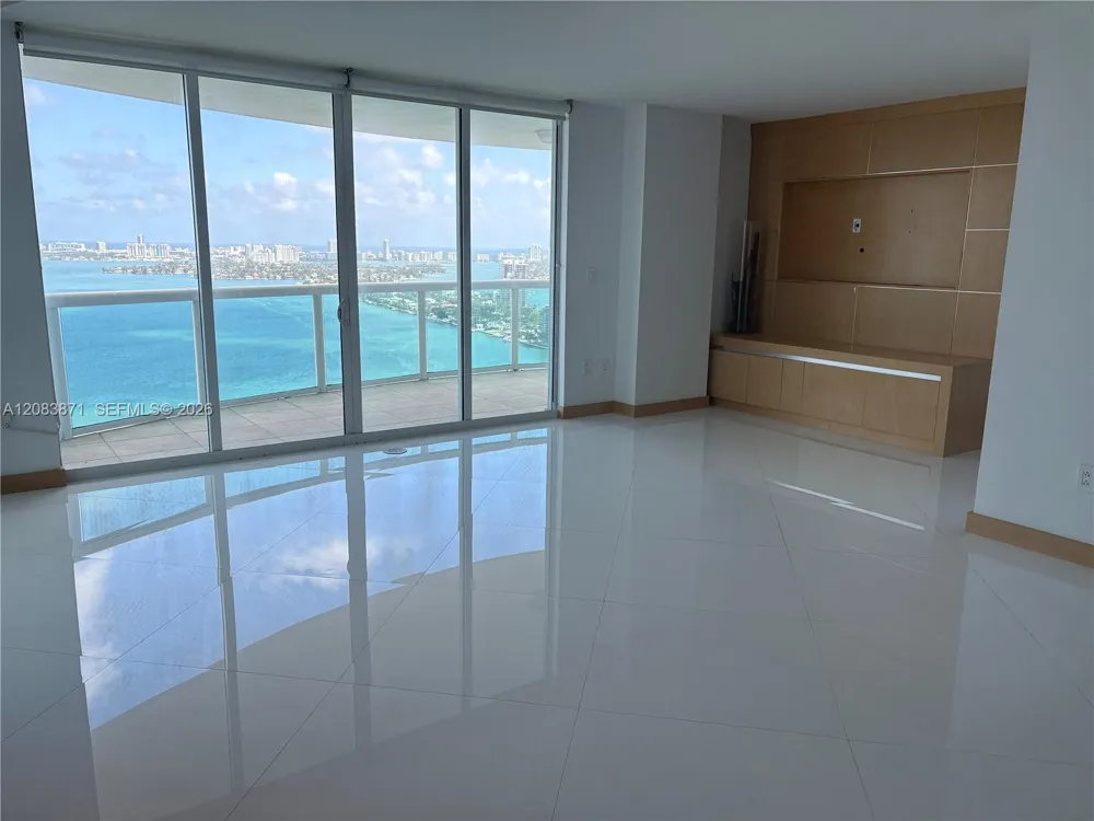 1800 Bayshore Dr #3601 Miami, FL 33132