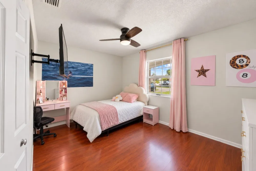 10975 NW 27th Place Sunrise, FL 33322