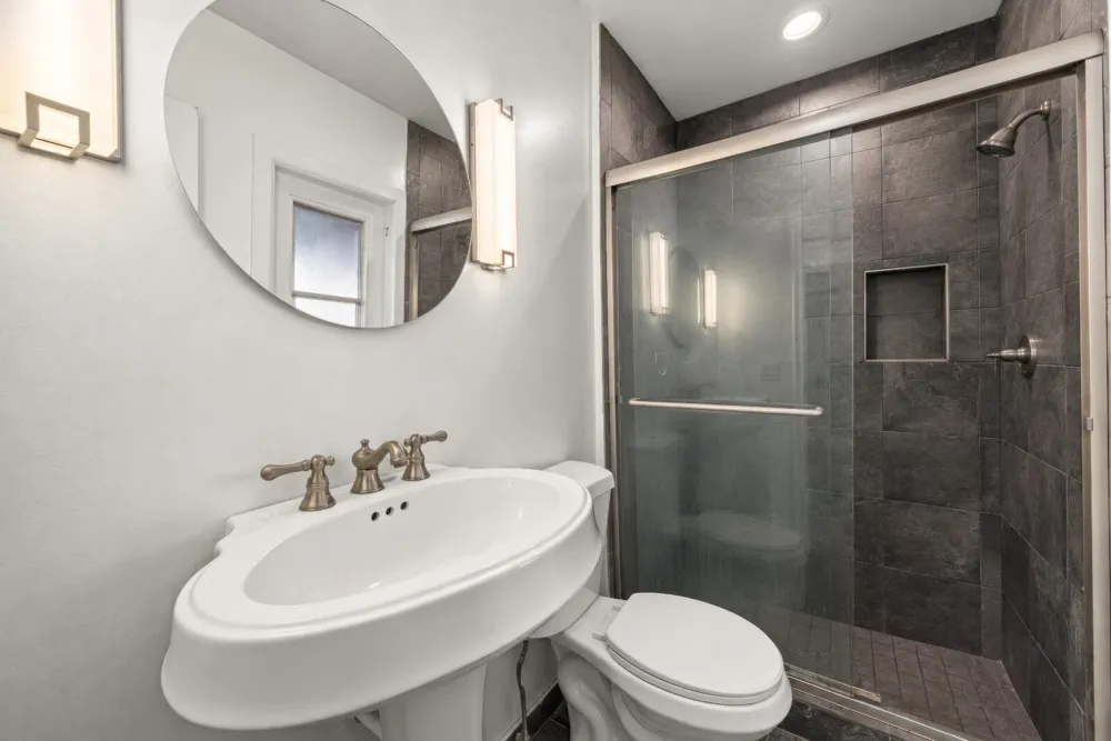 10975 NW 27th Place Sunrise, FL 33322