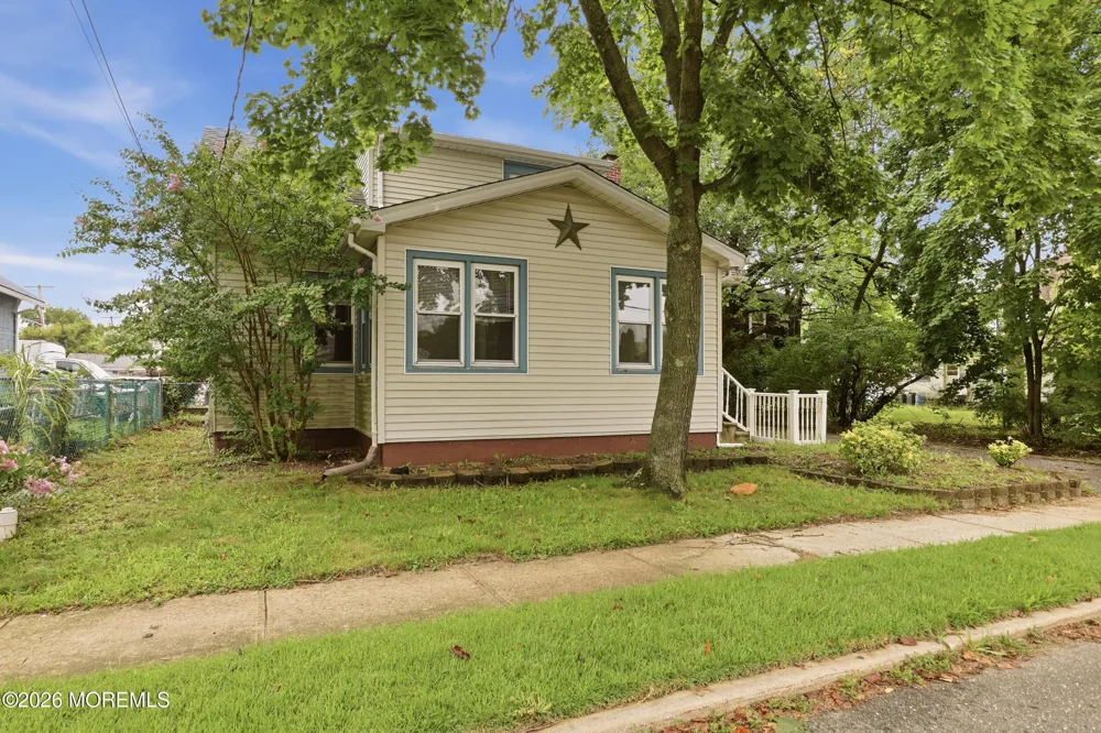 107 Elm Street Lakehurst, NJ 08733