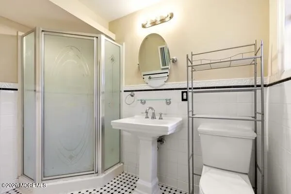 107 Elm Street Lakehurst, NJ 08733