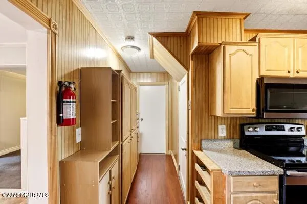 107 Elm Street Lakehurst, NJ 08733
