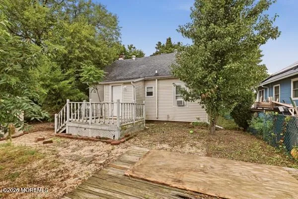 107 Elm Street Lakehurst, NJ 08733