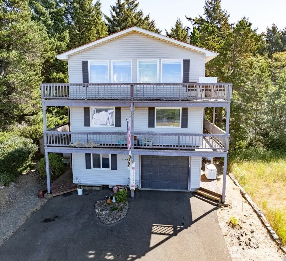 33304 j Place Ocean Park, WA 98640
