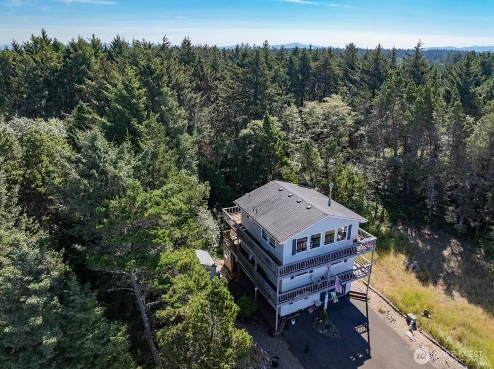 33304 j Place Ocean Park, WA 98640