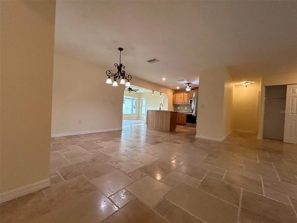 6007 9TH AVE W Bradenton, FL 34209
