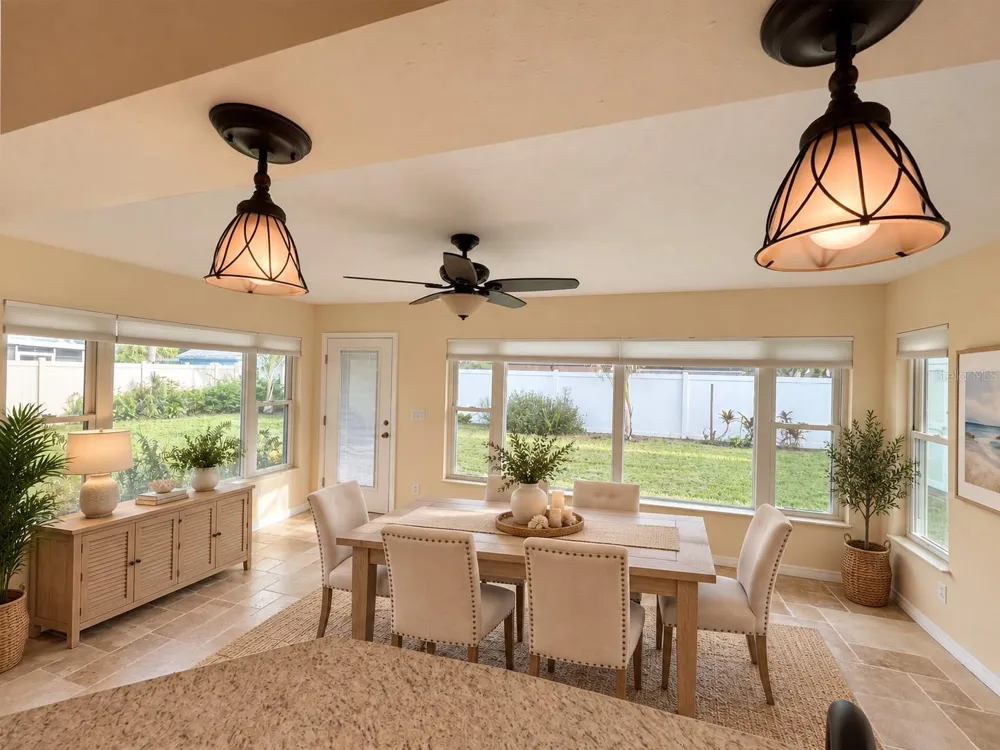 6007 9TH AVE W Bradenton, FL 34209