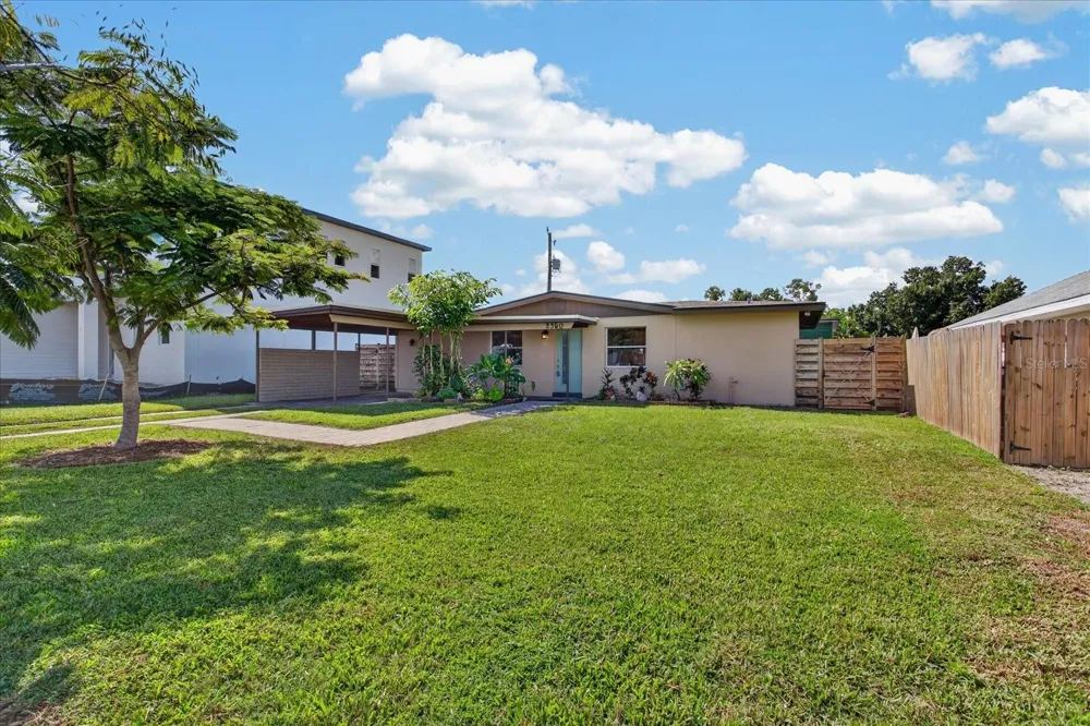 2350 LOMA LINDA STREET Sarasota, FL 34239