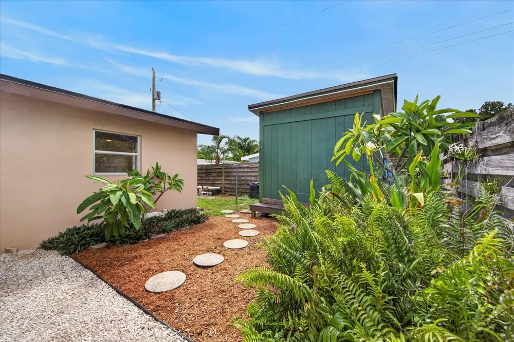 2350 LOMA LINDA STREET Sarasota, FL 34239