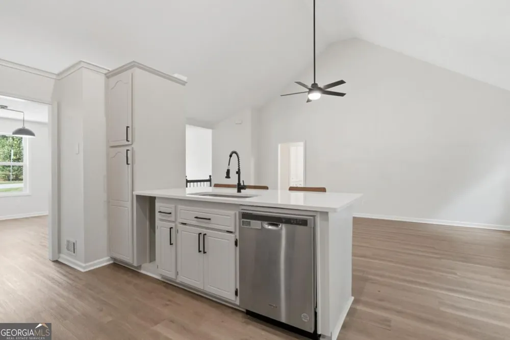1003 Queensbury RUN Acworth, GA 30102