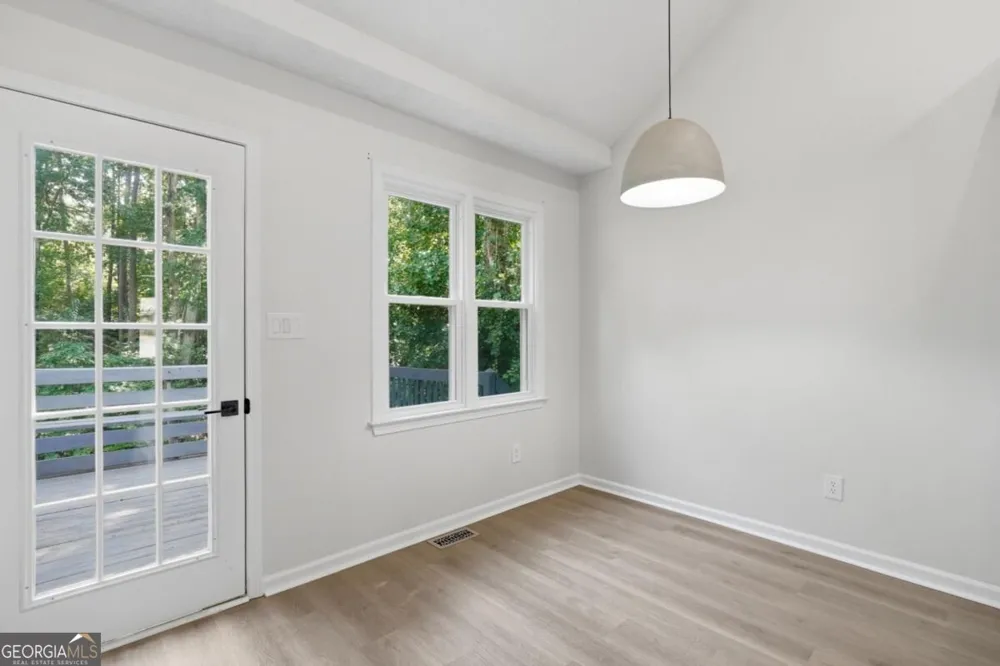 1003 Queensbury RUN Acworth, GA 30102