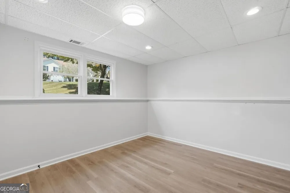 1003 Queensbury RUN Acworth, GA 30102