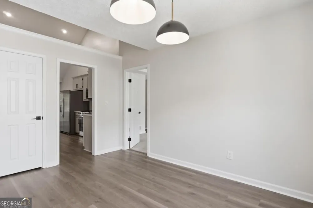 1003 Queensbury RUN Acworth, GA 30102