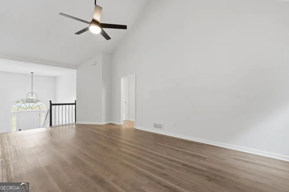 1003 Queensbury RUN Acworth, GA 30102