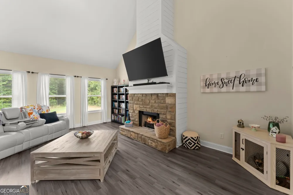 225 Manor Mill WAY Commerce, GA 30529