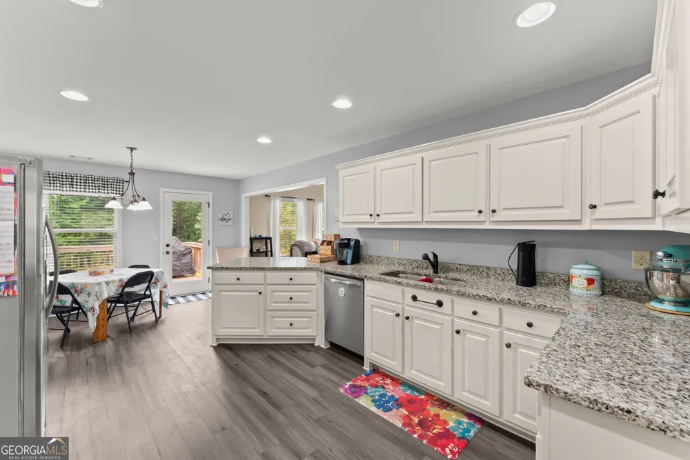 225 Manor Mill WAY Commerce, GA 30529