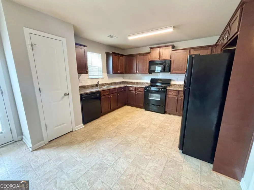 31 Brookwood PASS N Douglasville, GA 30134