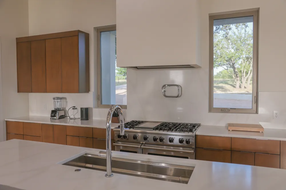 15104 N Hwy 281 Lampasas, TX 76550